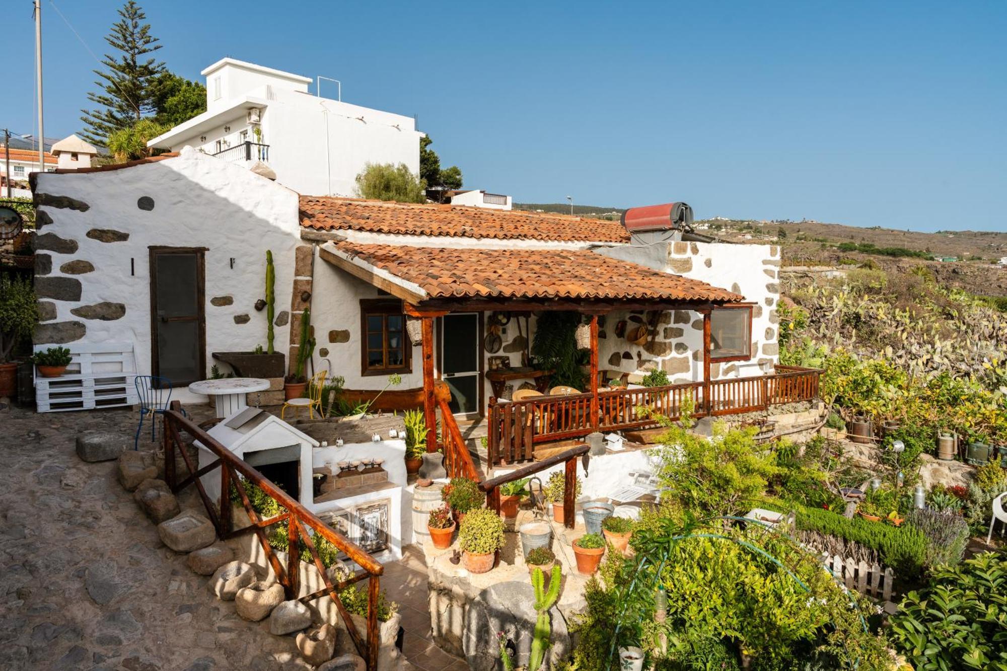 Casa Rural Tajona & Granero 아데제 외부 사진