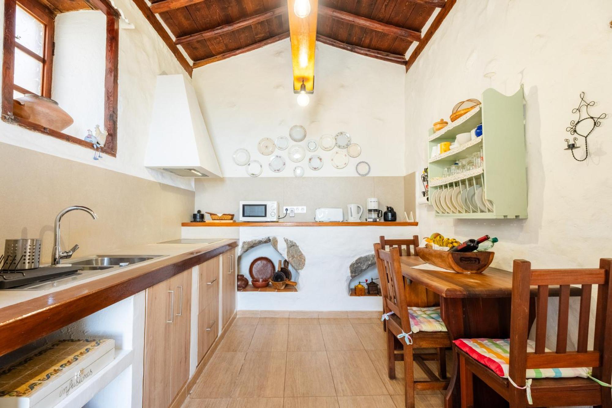 Casa Rural Tajona & Granero 아데제 외부 사진