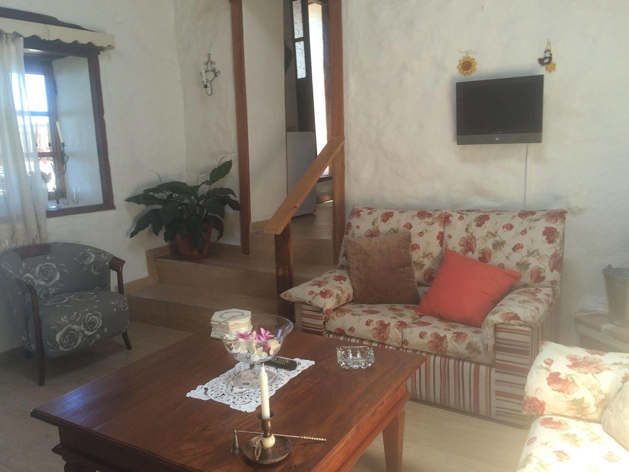 Casa Rural Tajona & Granero 아데제 외부 사진